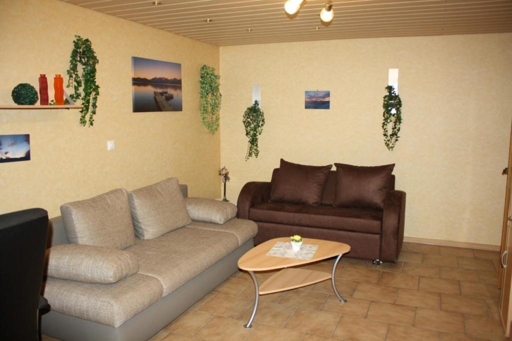 Monteur-/Und Ferienwohnung Diehl Asslar Экстерьер фото